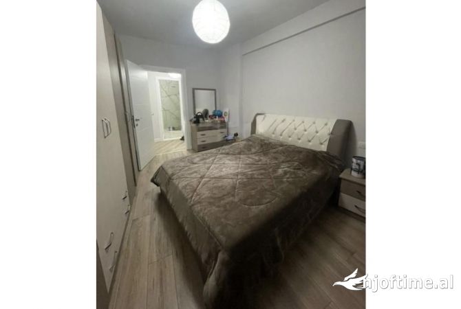 Shtepi me qera 2+1 ne Tirane - 500 Euro