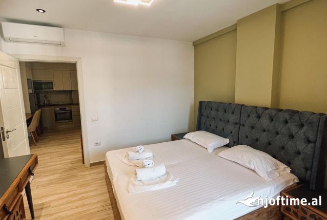 Shtepi me qera Apartament ne Tirane, 1+1, Mobilimi E mobiluar, Pagesa 600  Euro.