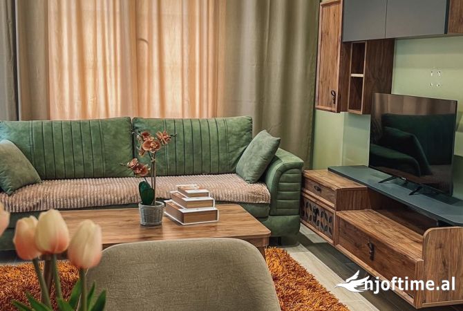 Shtepi me qera Apartament ne Tirane, 1+1, Mobilimi E mobiluar, Pagesa 600  Euro.