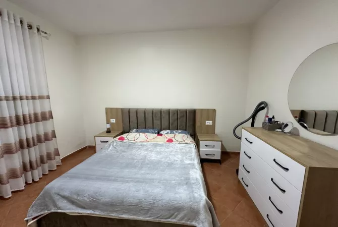 Shtepi me qera 1+1 ne Tirane - 30,000 Leke