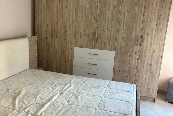 Shtepi me qera 1+1 ne Tirane - 450 Euro