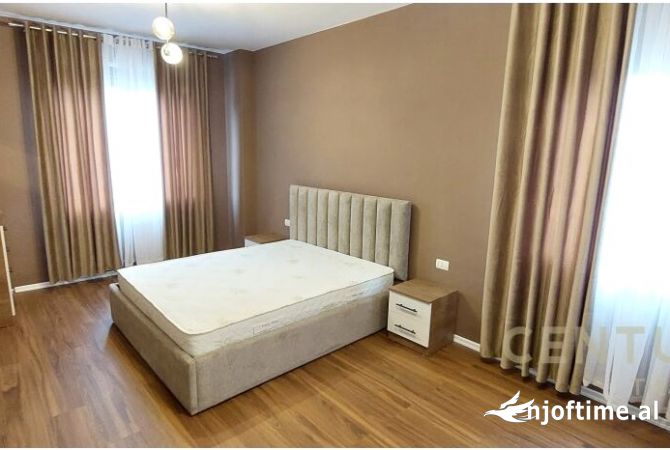 Shtepi me qera 2+1 ne Tirane - 700 Euro