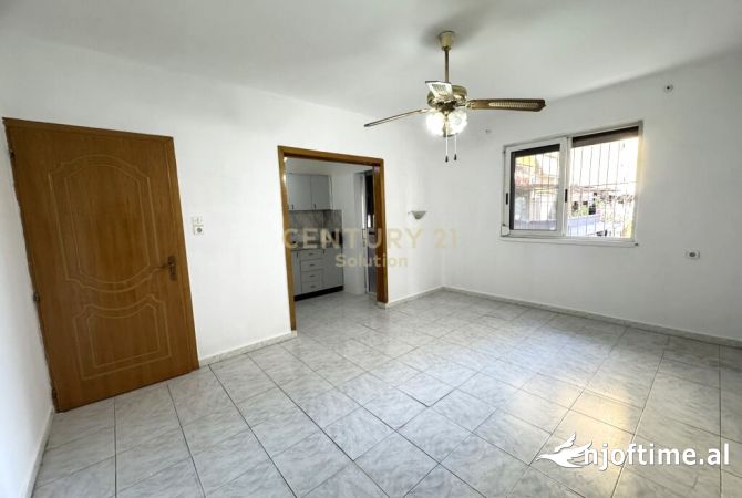 Shtepi ne shitje 2+1 ne Tirane - 98,000 Euro