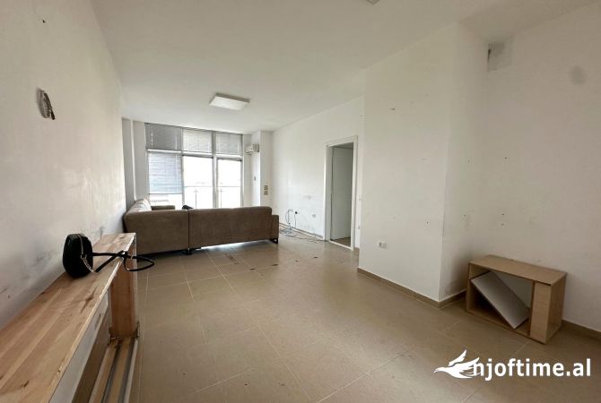 Shtepi ne shitje 3+1 ne Tirane - 285,000 Euro