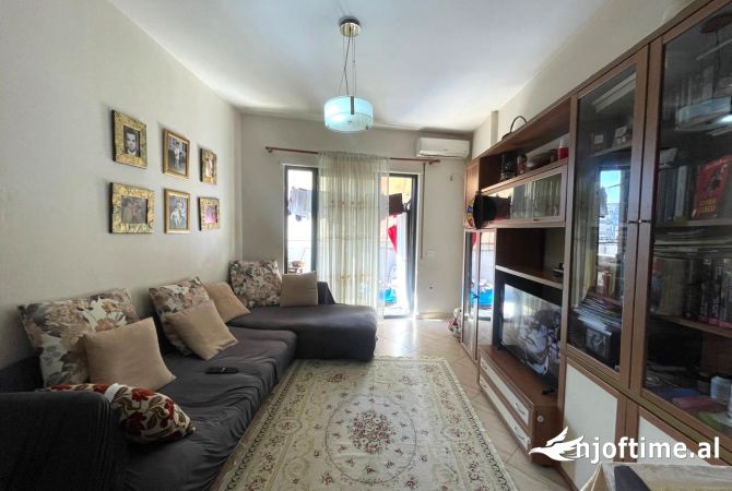 Shtepi ne shitje 2+1 ne Tirane - 150,000 Euro