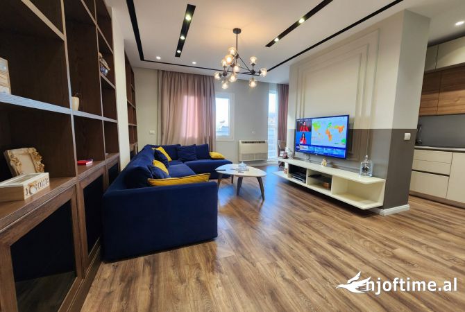 Shtepi me qera 3+1 ne Tirane - 1,500 Euro