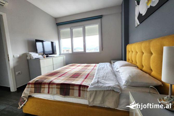 Shtepi me qera Apartament ne Tirane, 2+1, Mobilimi E mobiluar, Pagesa 900  Euro.