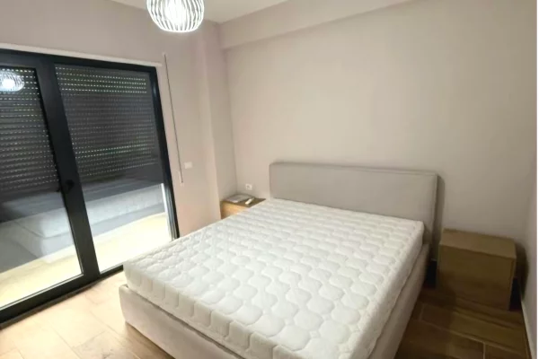 Shtepi me qera 2+1 ne Tirane - 650 Euro