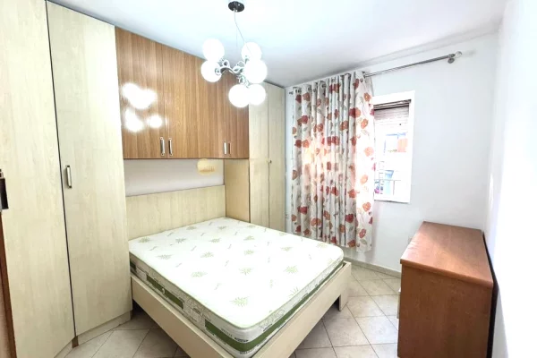 Shtepi me qera 3+1 ne Tirane - 650 Euro