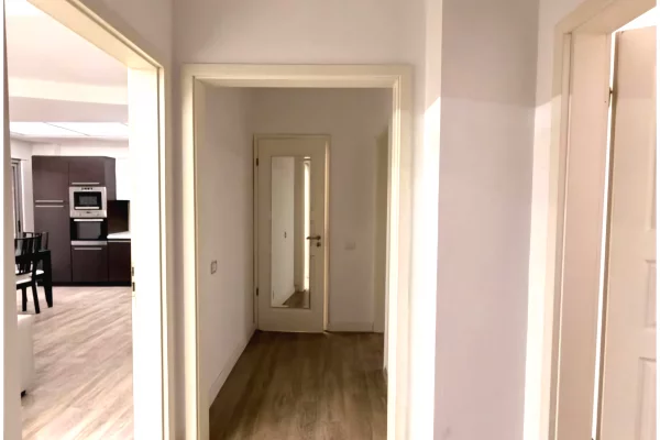 Shtepi me qera Apartament ne Tirane, 2+1, Mobilimi E mobiluar, Pagesa 800  Euro.