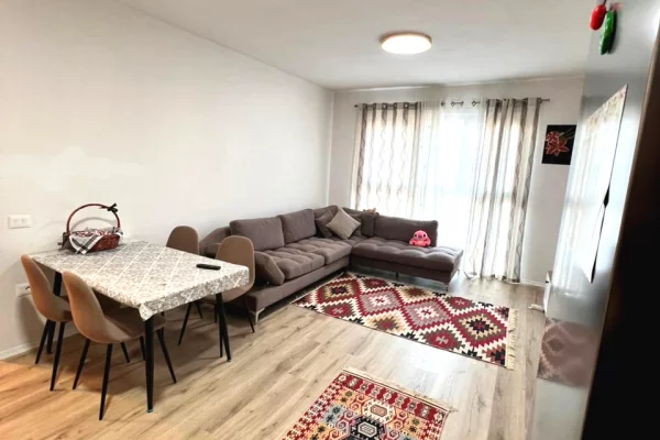 House for Sale 2+1 in Tirana - 17,900,000 Leke