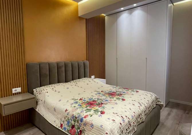 Shtepi me qera 2+1 ne Tirane - 800 Euro
