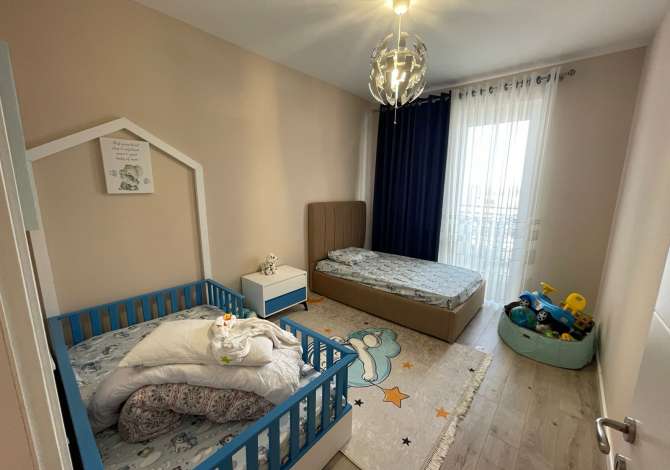 Shtepi me qera 2+1 ne Tirane - 800 Euro