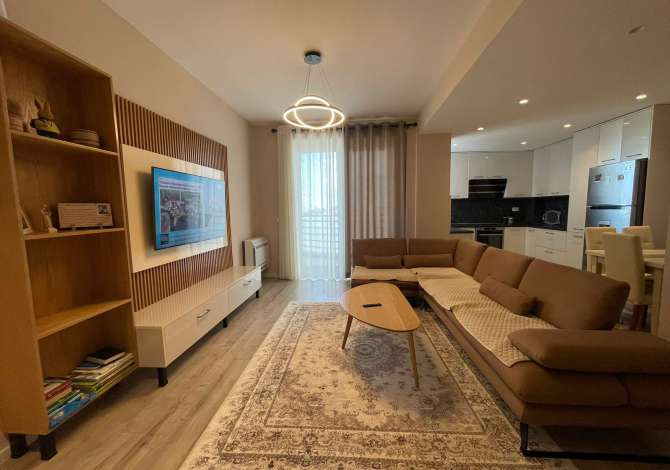 Shtepi me qera Apartament ne Tirane, 2+1, Mobilimi E mobiluar, Pagesa 800  Euro.