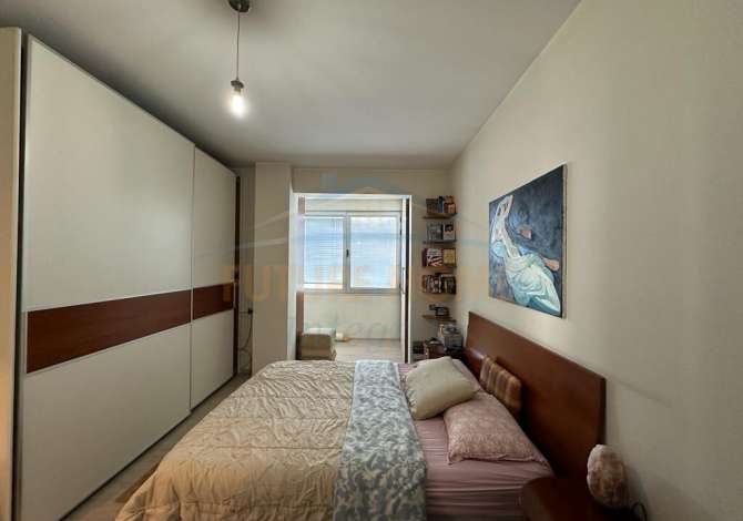Shtepi me qera 2+1 ne Tirane - 1,100 Euro