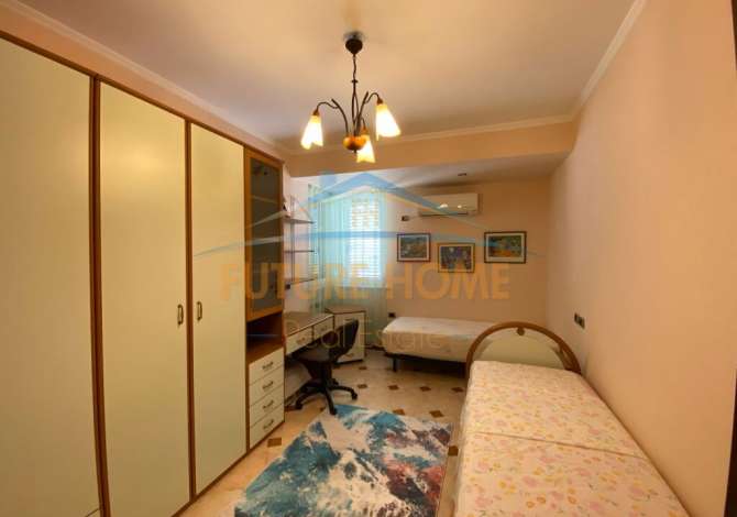Shtepi me qera 3+1 ne Tirane - 1,100 Euro