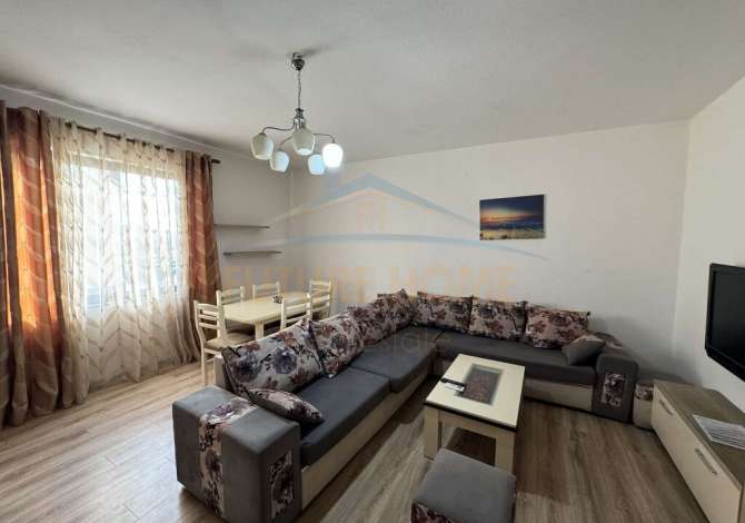 Shtepi me qera 2+1 ne Tirane - 700 Euro