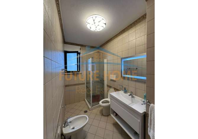 Shtepi me qera Apartament ne Tirane, 2+1, Mobilimi E mobiluar, Pagesa 1,250  Euro.