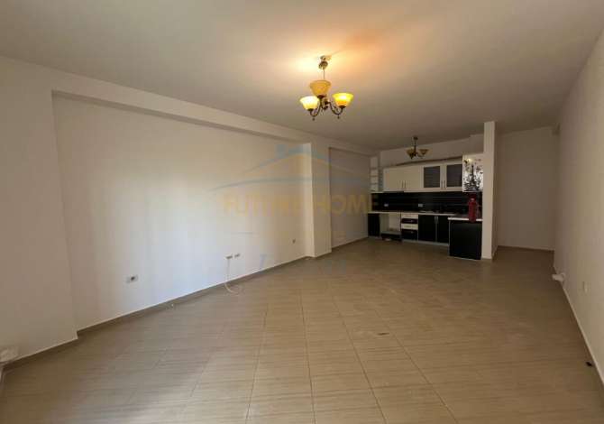 Shtepi me qera 2+1 ne Tirane - 550 Euro