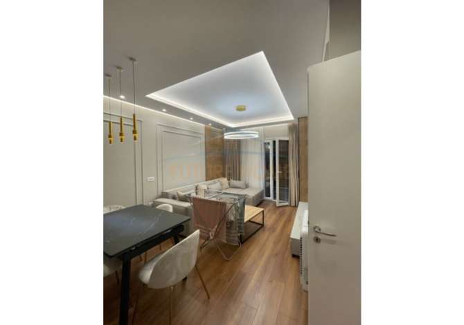 Shtepi me qera 2+1 ne Tirane - 1,300 Euro
