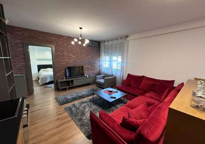 Shtepi me qera 2+1 ne Tirane - 800 Euro