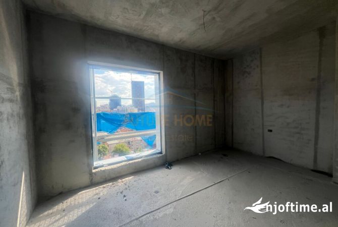 Shtepi ne shitje Apartament ne Tirane, 2+1, Mobilimi Bosh, pa mobiluar, Pagesa 297,650  Euro.