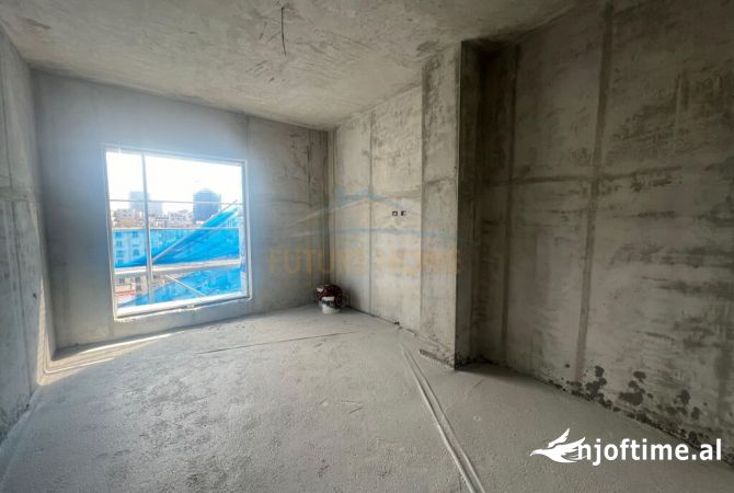 Shtepi ne shitje Apartament ne Tirane, 2+1, Mobilimi Bosh, pa mobiluar, Pagesa 297,650  Euro.