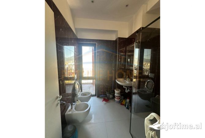 Shtepi me qera 2+1 ne Tirane - 1,100 Euro