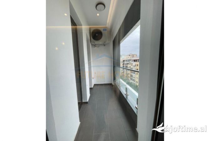 Shtepi me qera Apartament ne Tirane, 1+1, Mobilimi E mobiluar, Pagesa 1,000  Euro.