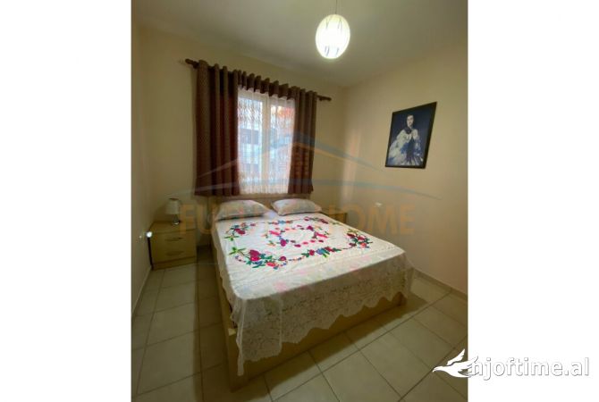 Shtepi me qera 2+1 ne Tirane - 400 Euro