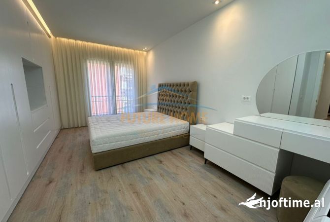 Shtepi me qera 2+1 ne Tirane - 1,400 Euro