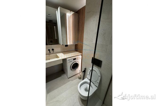 Shtepi ne shitje Apartament ne Tirane, 2+1, Mobilimi E mobiluar, Pagesa 230,000  Euro.