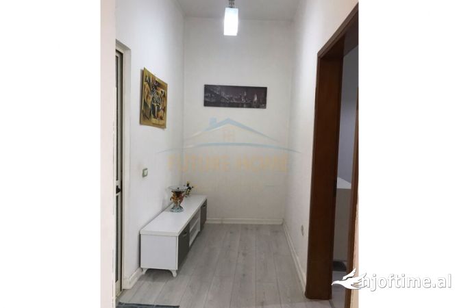 Shtepi me qera 1+1 ne Tirane - 650 Euro