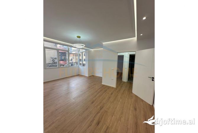 Shtepi ne shitje 2+1 ne Tirane - 210,000 Euro