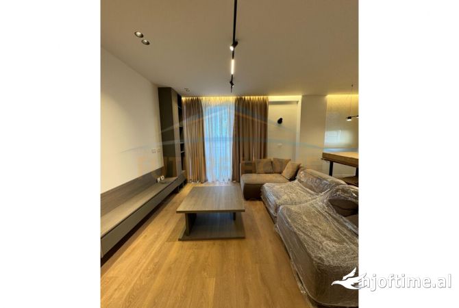 Shtepi ne shitje Apartament ne Tirane, 2+1, Mobilimi E mobiluar, Pagesa 155,000  Euro.