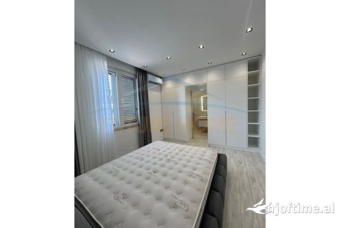 Shtepi ne shitje 3+1 ne Tirane - 320,000 Euro