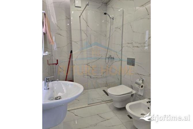 Shtepi me qera 1+1 ne Tirane - 650 Euro