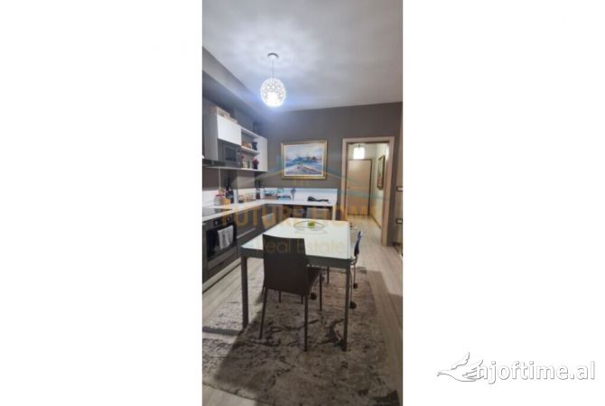 Shtepi me qera 2+1 ne Tirane - 550 Euro