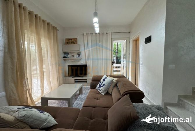 Shtepi ne shitje Apartament ne Durres, 2+1, Mobilimi E mobiluar, Pagesa 285,000  Euro.