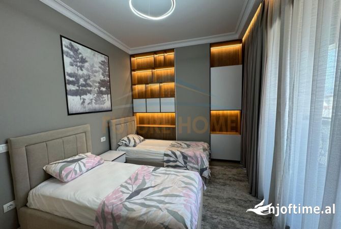 Shtepi me qera Apartament ne Tirane, 2+1, Mobilimi E mobiluar, Pagesa 1,600  Euro.