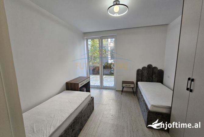 Shtepi me qera Apartament ne Tirane, 2+1, Mobilimi E mobiluar, Pagesa 1,800  Euro.