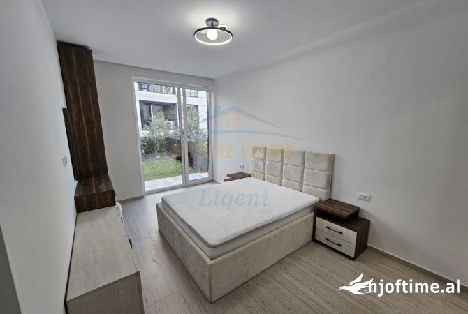 Shtepi me qera Apartament ne Tirane, 2+1, Mobilimi E mobiluar, Pagesa 1,800  Euro.