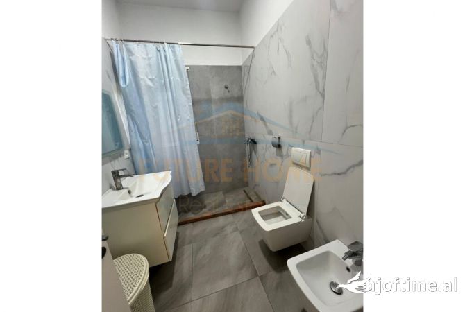 Shtepi me qera Apartament ne Tirane, 2+1, Mobilimi E mobiluar, Pagesa 700  Euro.