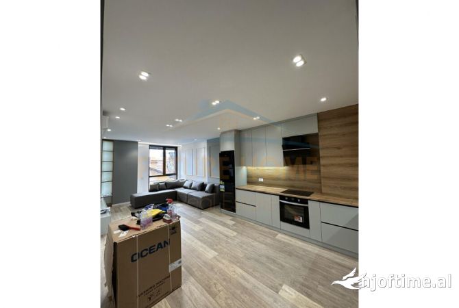 Shtepi me qera 1+1 ne Tirane - 700 Euro
