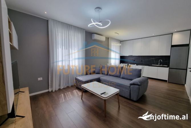 Shtepi me qera 2+1 ne Tirane - 800 Euro