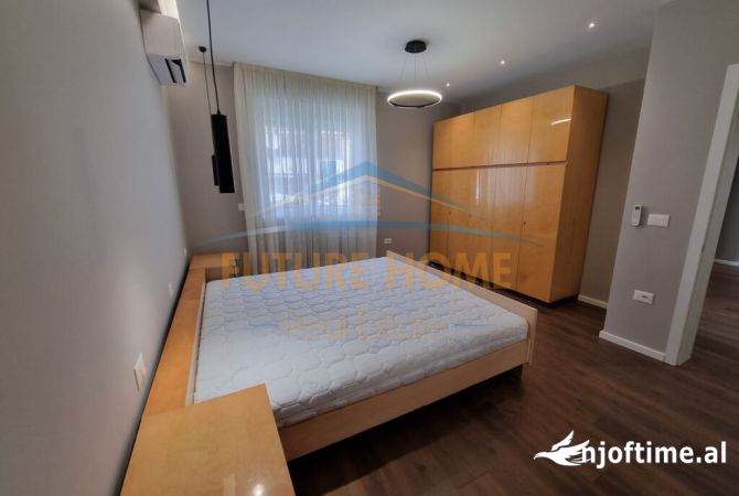 Shtepi me qera Apartament ne Tirane, 2+1, Mobilimi E mobiluar, Pagesa 800  Euro.