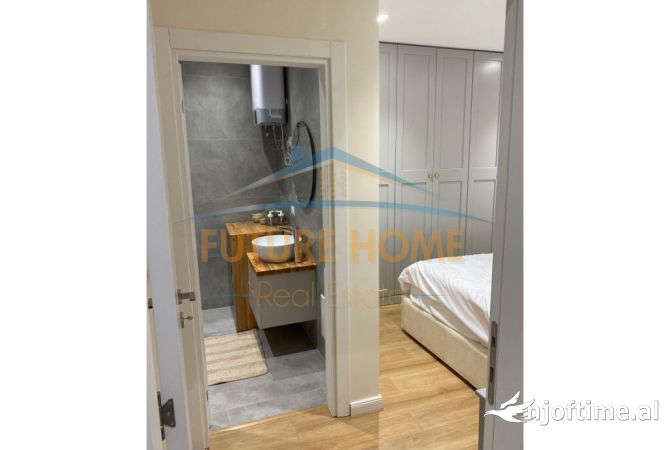 Shtepi me qera Apartament ne Tirane, 2+1, Mobilimi E mobiluar, Pagesa 1,200  Euro.