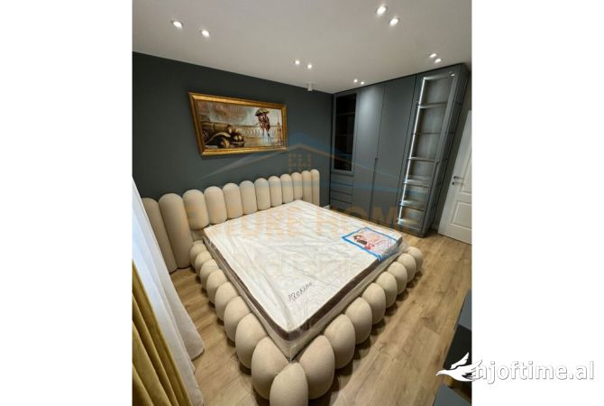 Shtepi me qera Apartament ne Tirane, 1+1, Mobilimi E mobiluar, Pagesa 1,000  Euro.