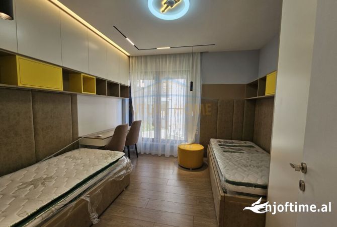 Shtepi me qera Apartament ne Tirane, 2+1, Mobilimi E mobiluar, Pagesa 900  Euro.