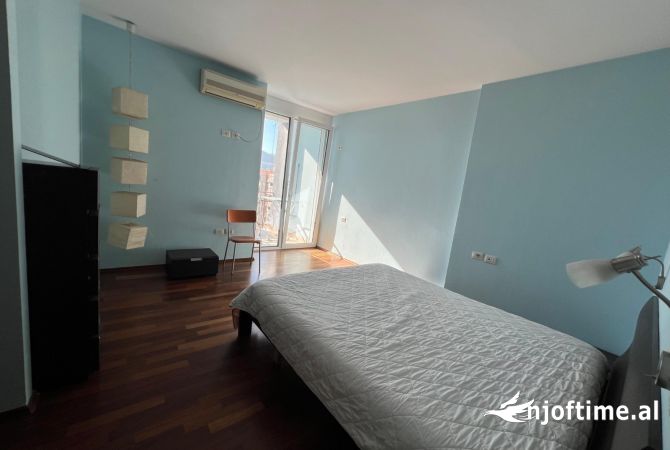 Shtepi me qera 2+1 ne Tirane - 650 Euro